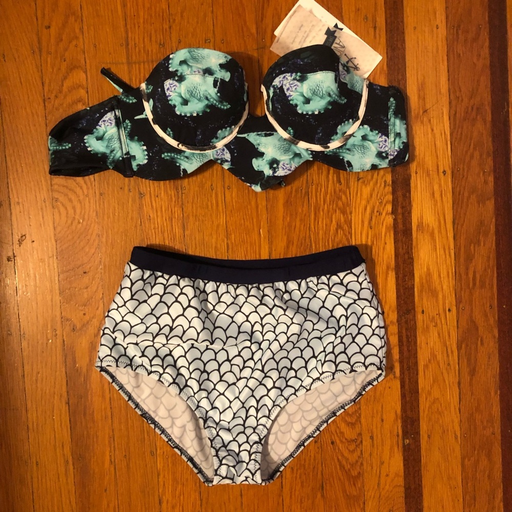 NWT Ancora Sea Creatures Bikini Top Sz S